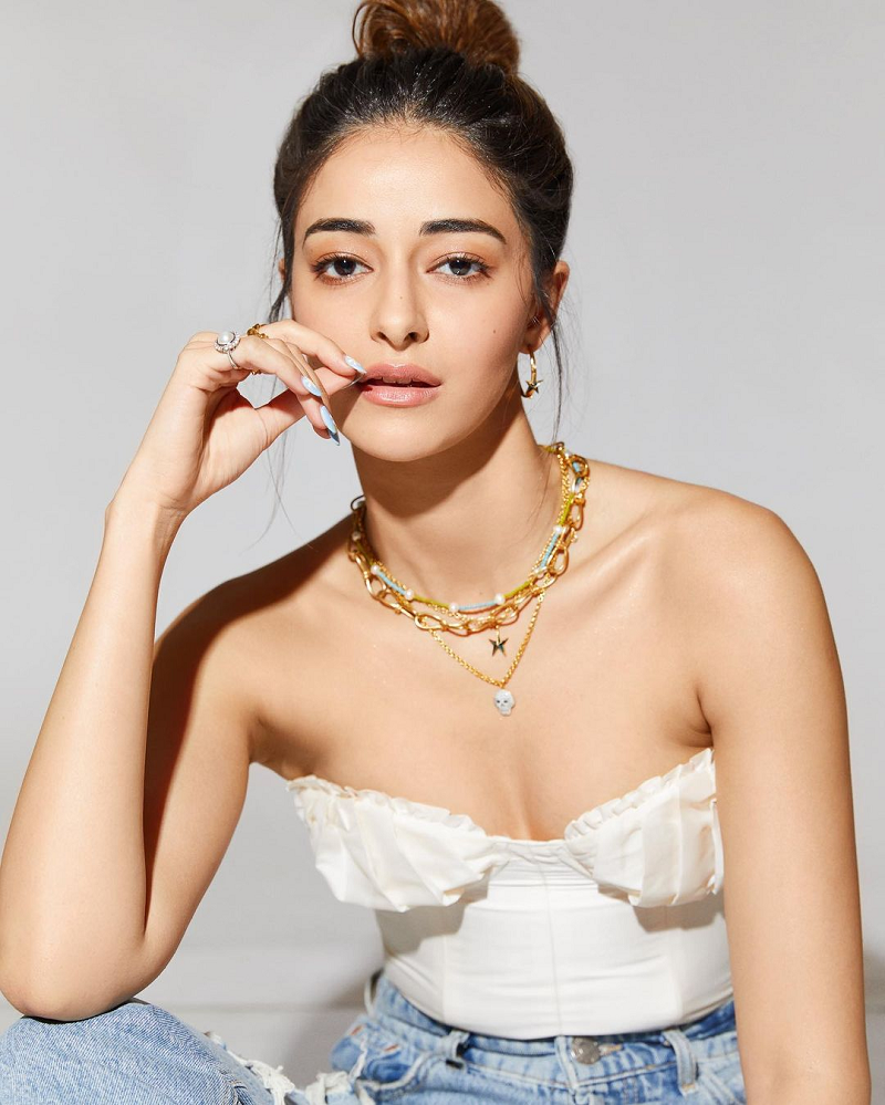 Photo Gallery Ananya Pandey Shared Her Beautiful Pictures On Social Media See Her Photos Here