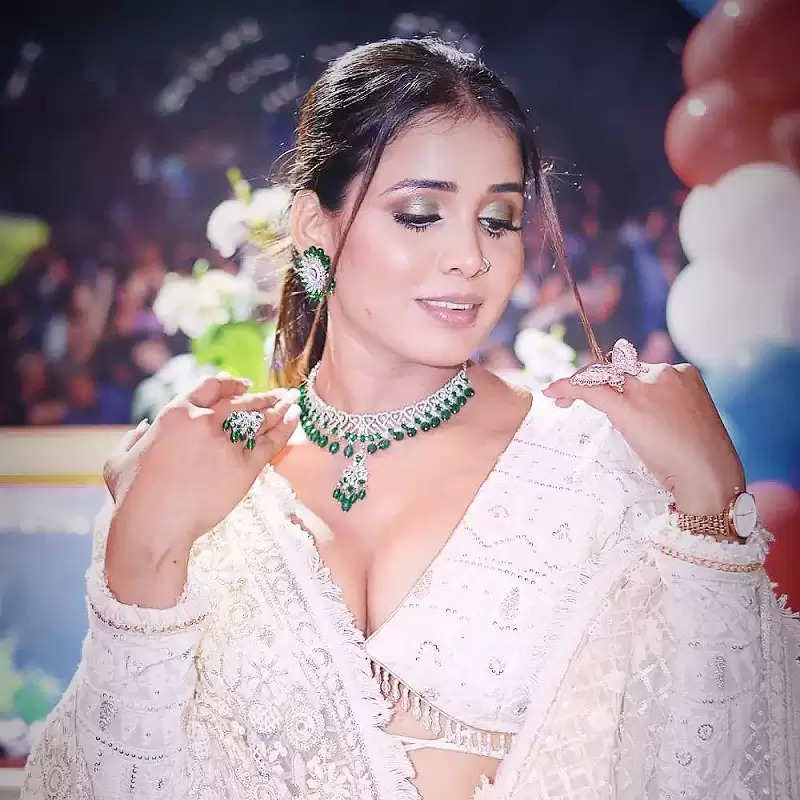 Photo Gallery Bhojpuri Actress Zoya Khan Showed Her Bold Looks On