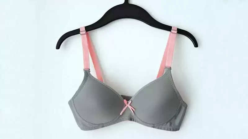Bra Cup Size: - Why is there a line in the cup of BRA? Keep this in mind  when buying next time​​​​​​​