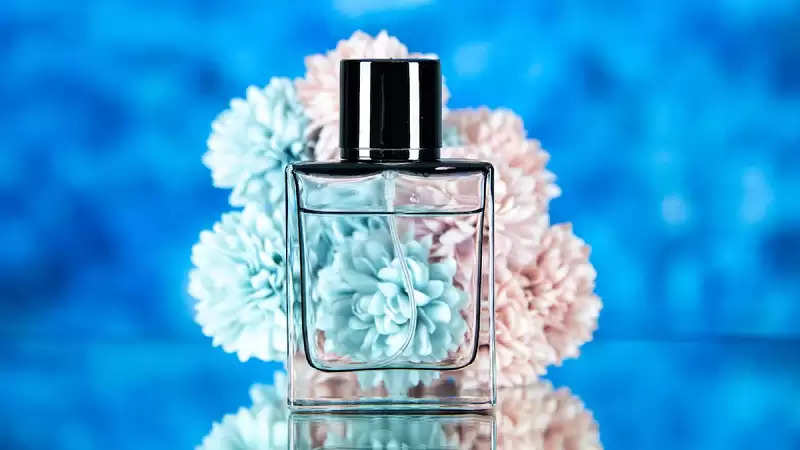 Perfume Day 2023: Know why perfume should not be given to loved ones ...