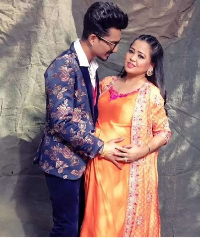 Photo Gallery Pregnant Bharti Singh Did Glamorous Photoshoot Looked Romantic With Husband Harsh