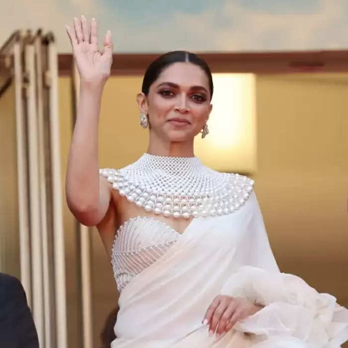 Deepika Padukone channeled celestial grace in a sari on the last day of the  Cannes Film Festival 2022, Vogue India