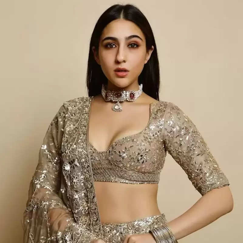 Photo Gallery Sara Ali Khan Stuns In A Salwar Suit See Her Gorgeous Pics