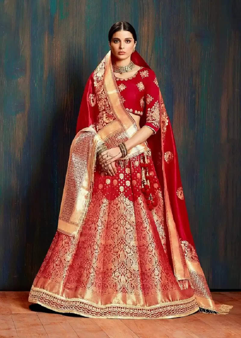 Shop trendy lehengas for karwa chauth at 20% off - Vastrachowk – vastrachowk