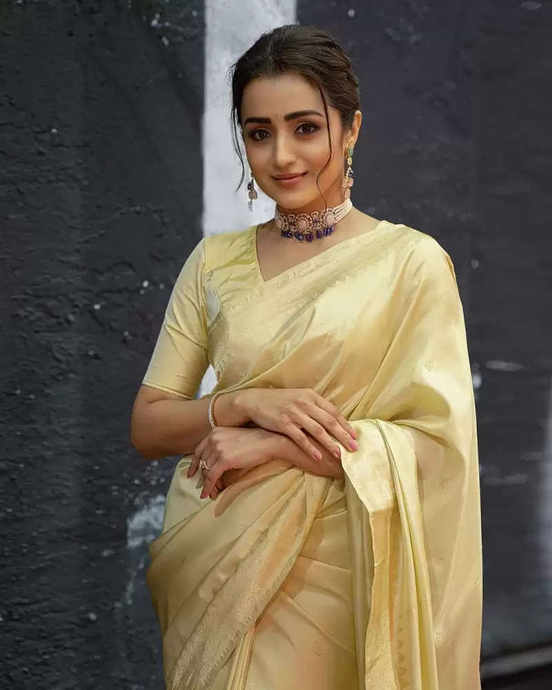 5 Not-to-Miss Saree Looks of Aishwarya, Trisha Krishnan & Sobhita Dhul –  IndyVogue