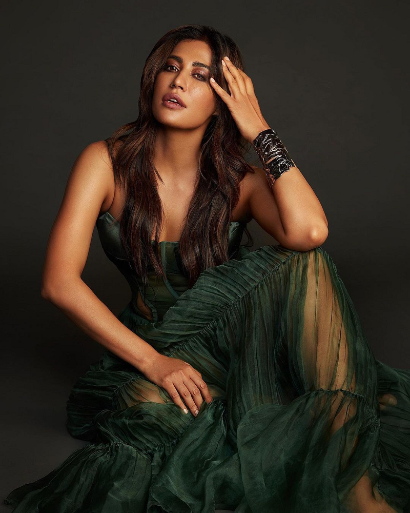 Photo Gallery: Chitrangada Singh flaunts her beauty in a green outfit, see  her sizzling pics here...